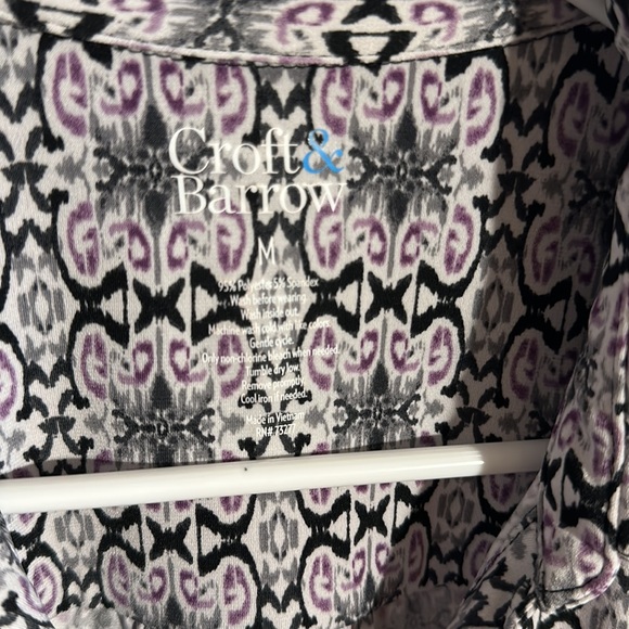 Croft & Barrow geometric print blouse - Picture 2 of 6